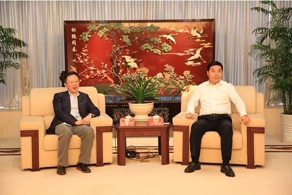 中國家紡協會赴江蘇悅達集團參觀學習