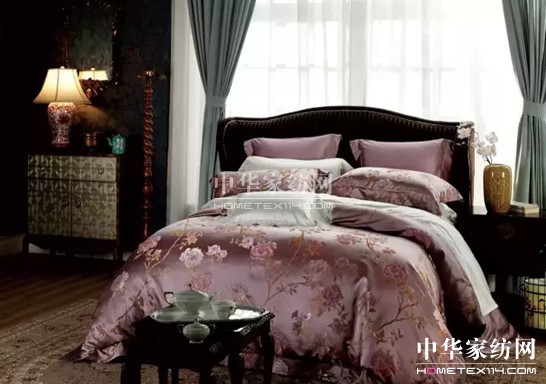 張小嫻:女人一定要擁有一個(gè)真絲枕套