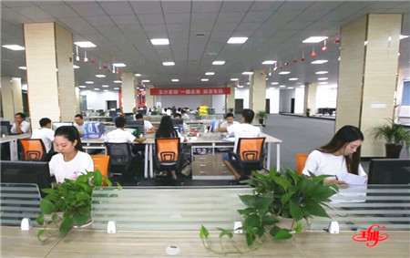 玉沙集團(tuán):加快做強(qiáng)步伐引領(lǐng)家紡潮流