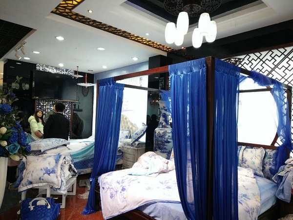 雨蘭“蝶變2017”春夏新品發(fā)布暨營銷峰會緊張籌備中