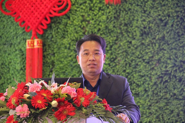 雨蘭“蝶變2017”春夏新品發布暨營銷峰會隆重召開——破繭成蝶蛻變新生