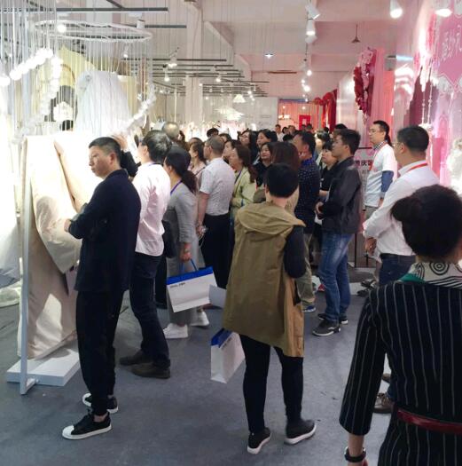 艾萊依家紡2017秋冬新品發(fā)布會(huì)圓滿(mǎn)落幕