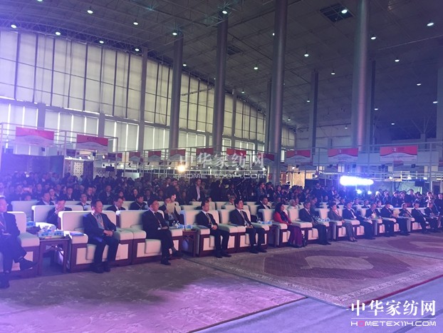 一條藏毯產業架起世界文化橋梁