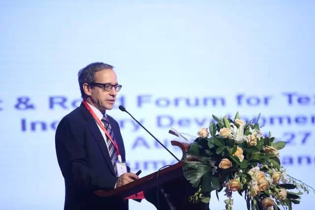 鋪就創新、綠色、可持續發展的新絲路!2017“一帶一路”紡織服裝產業發展論壇在烏魯木齊召開