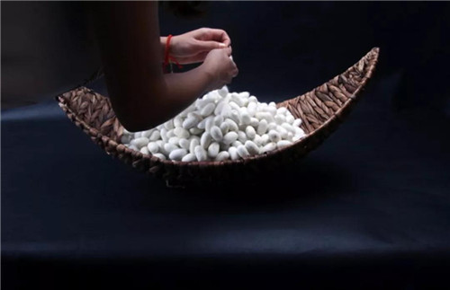 ��Ȼ����Ϧ���ı�