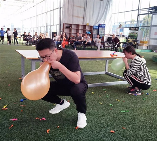 PʢFӨO澳ƵZͬУ