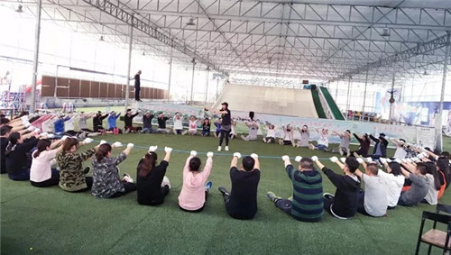 PʢFӨO澳ƵZͬ