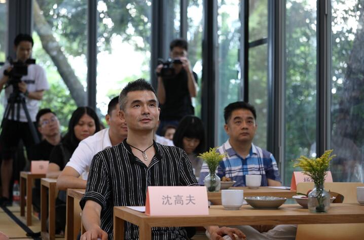 在自然的秘境里,你想撩一場(chǎng)怎樣的發(fā)布會(huì)