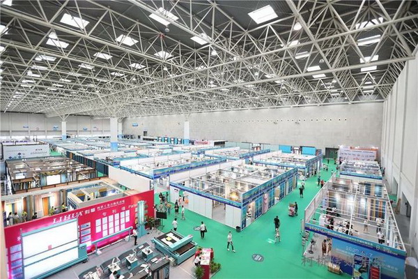 “云絲路、涌品牌、迎融合”柯橋首展--2020柯橋窗簾布藝展開幕