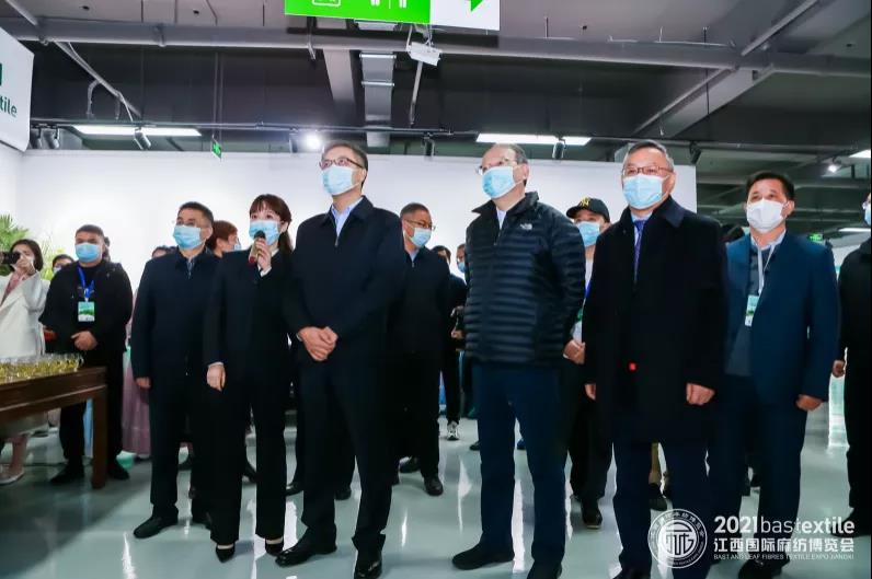 B(ti)r(sh)ˇ2021(gu)H鼏[(hu)ʢĻ